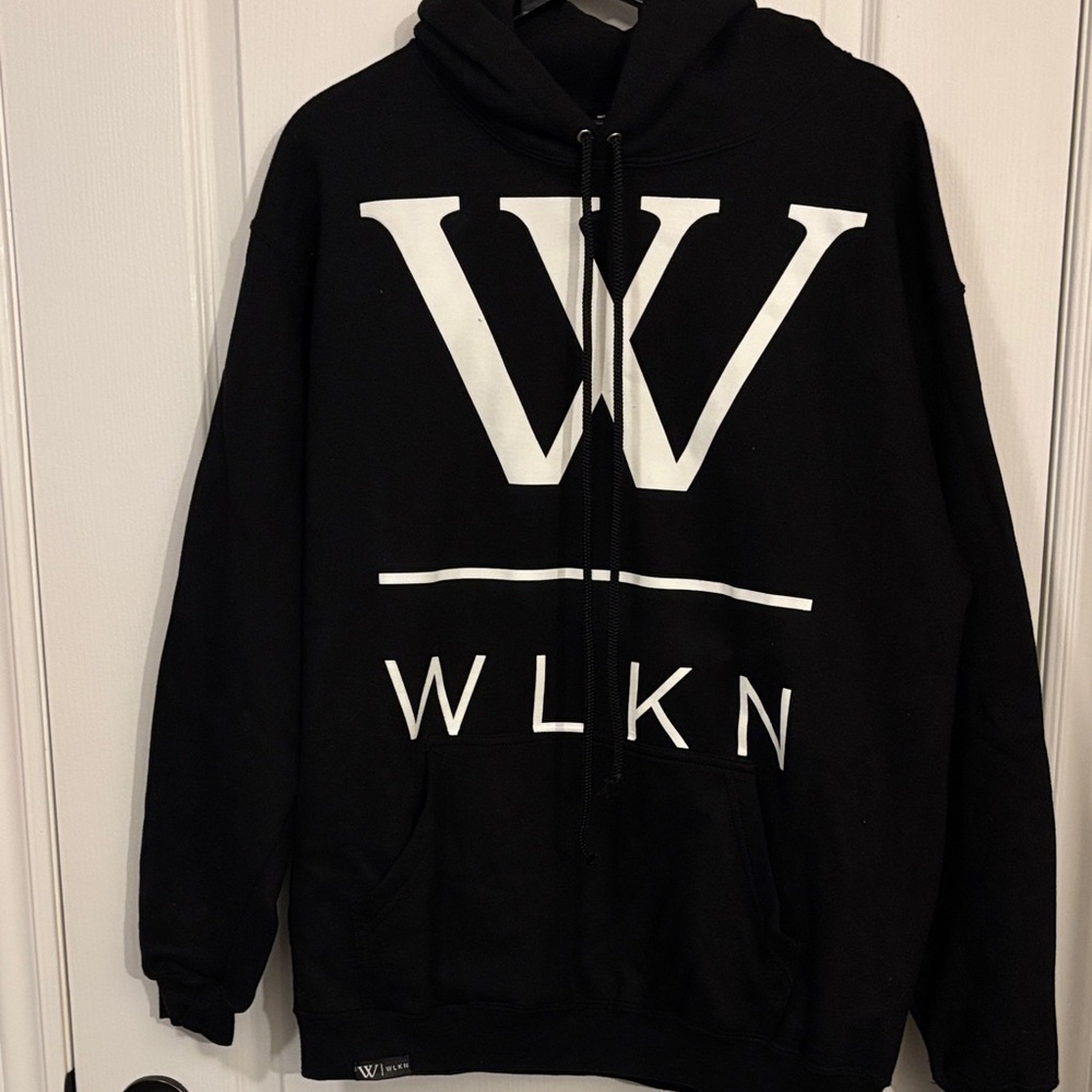 Black Women's Sweater - Picture 1 of 5